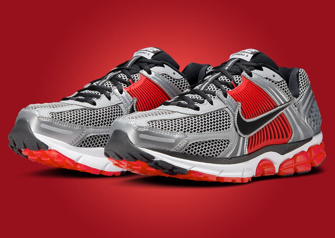 レビュー高評価の商品！ Zoom Nike The Vomero Silver Metallic Crimson Bright 5 靴