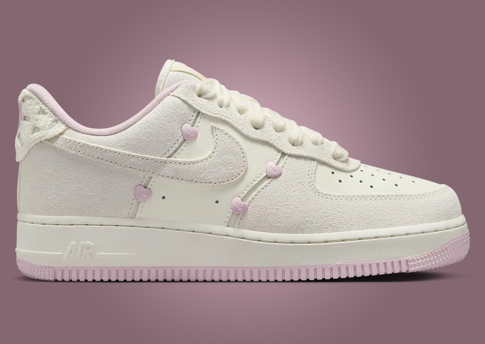 Nike Air Force 1 Low LX Valentine's Day (W) Lateral