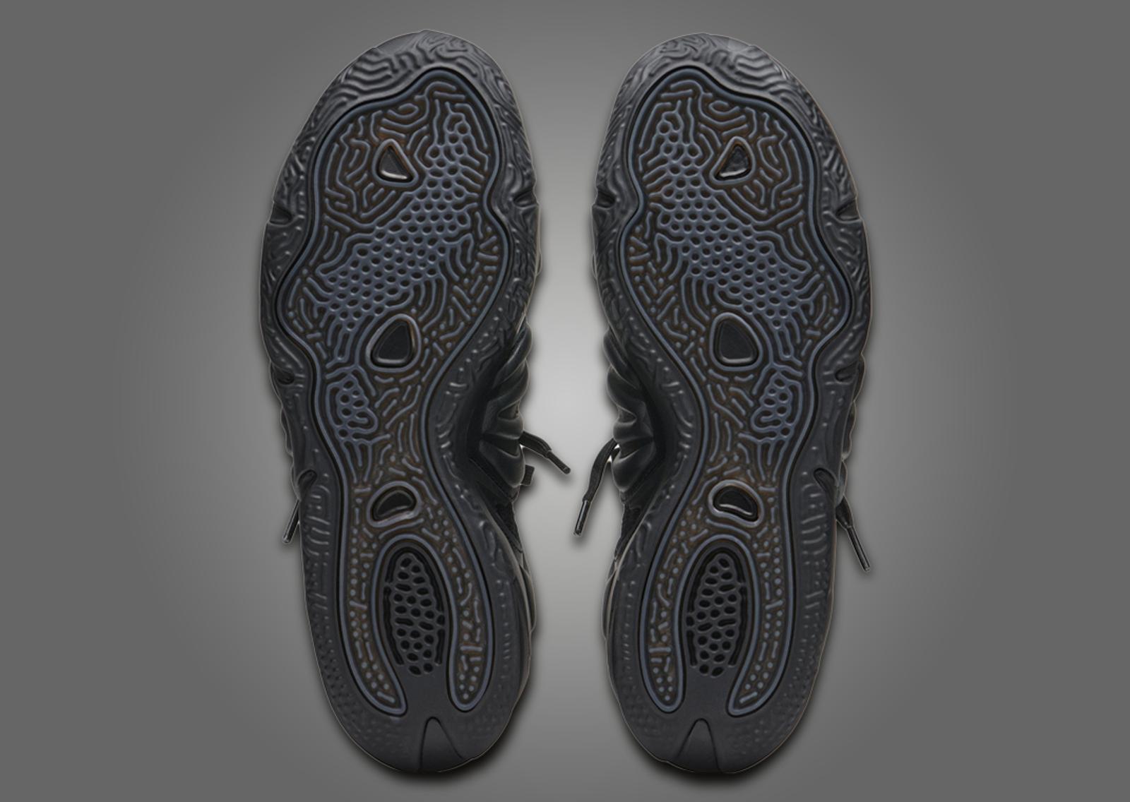 EQLZ 360 Black Myth Outsole