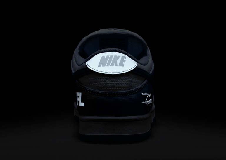 Futura Laboratories x Nike SB Dunk Low Bleached Aqua 3M Heel