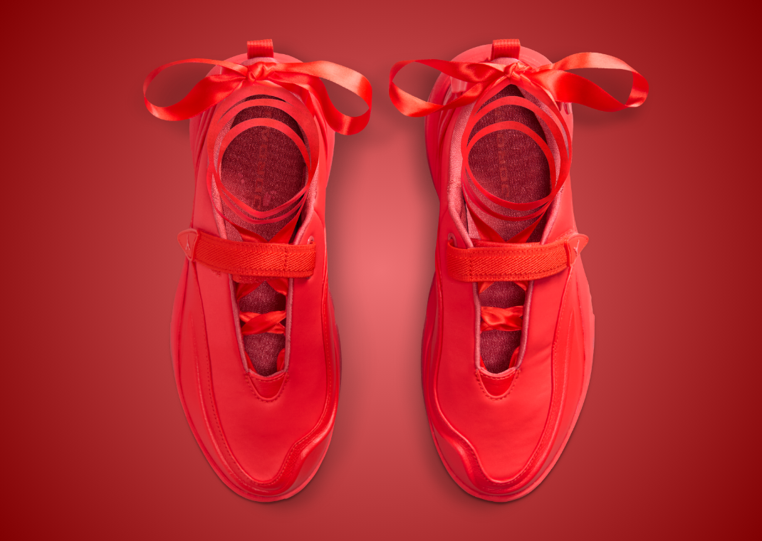 jordan latitude 720 red