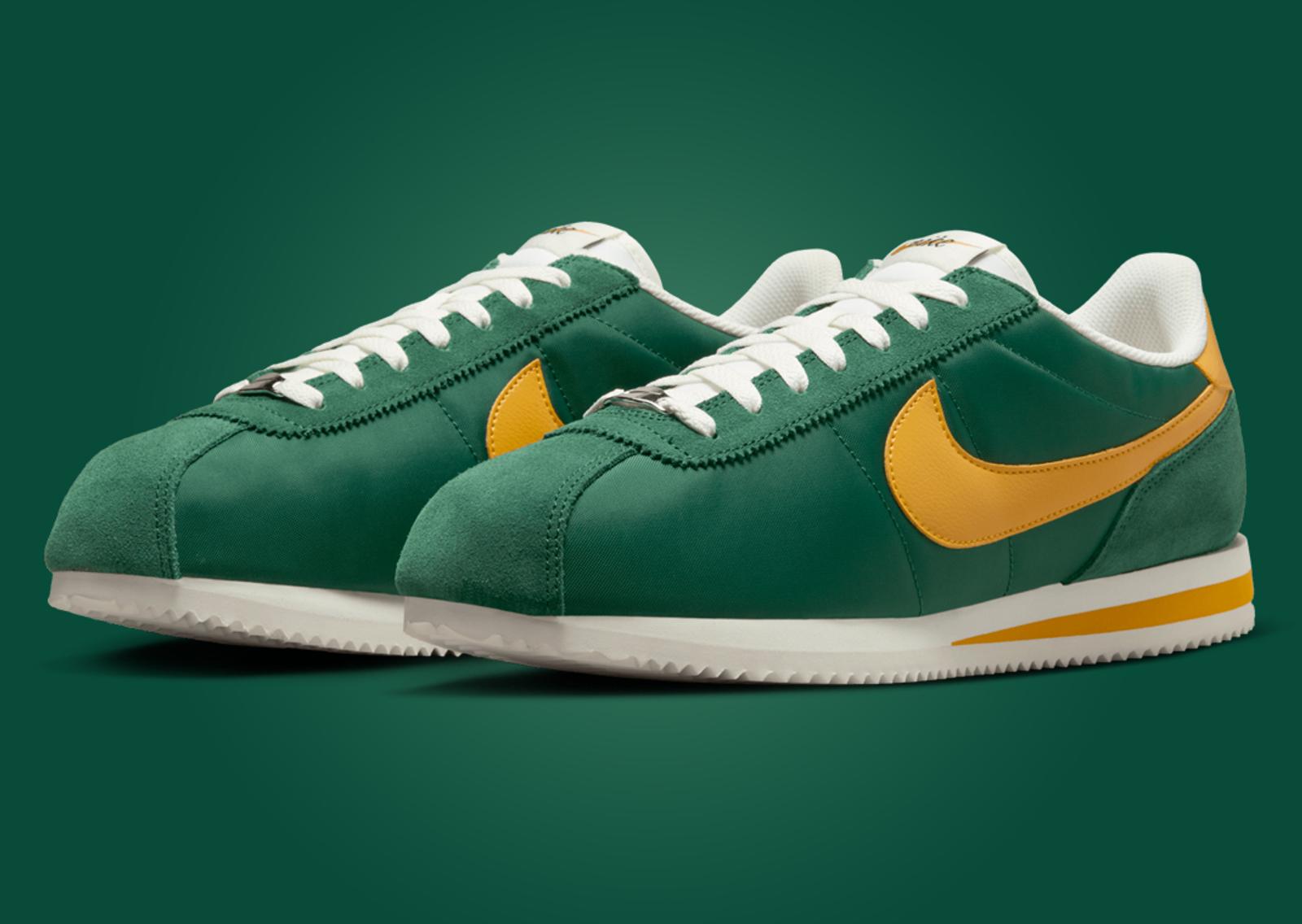 Nike Cortez TXT Oregon Angle