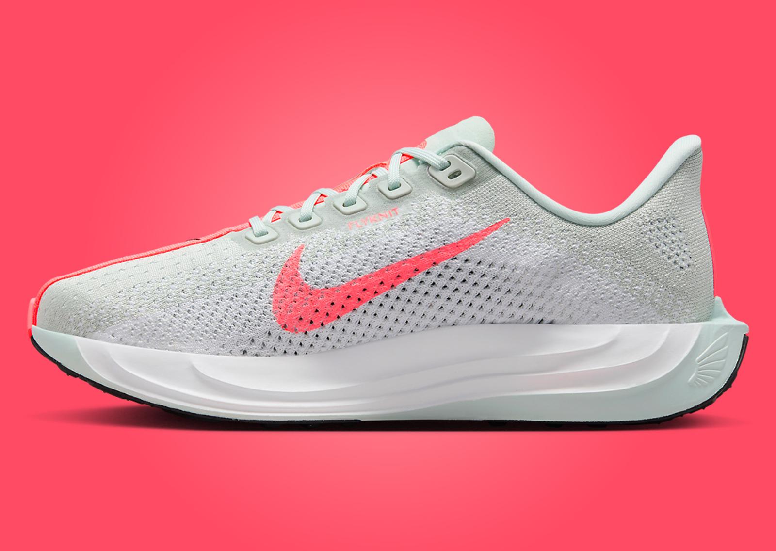 Nike Pegasus Plus Barely Grey Hot Punch Medial