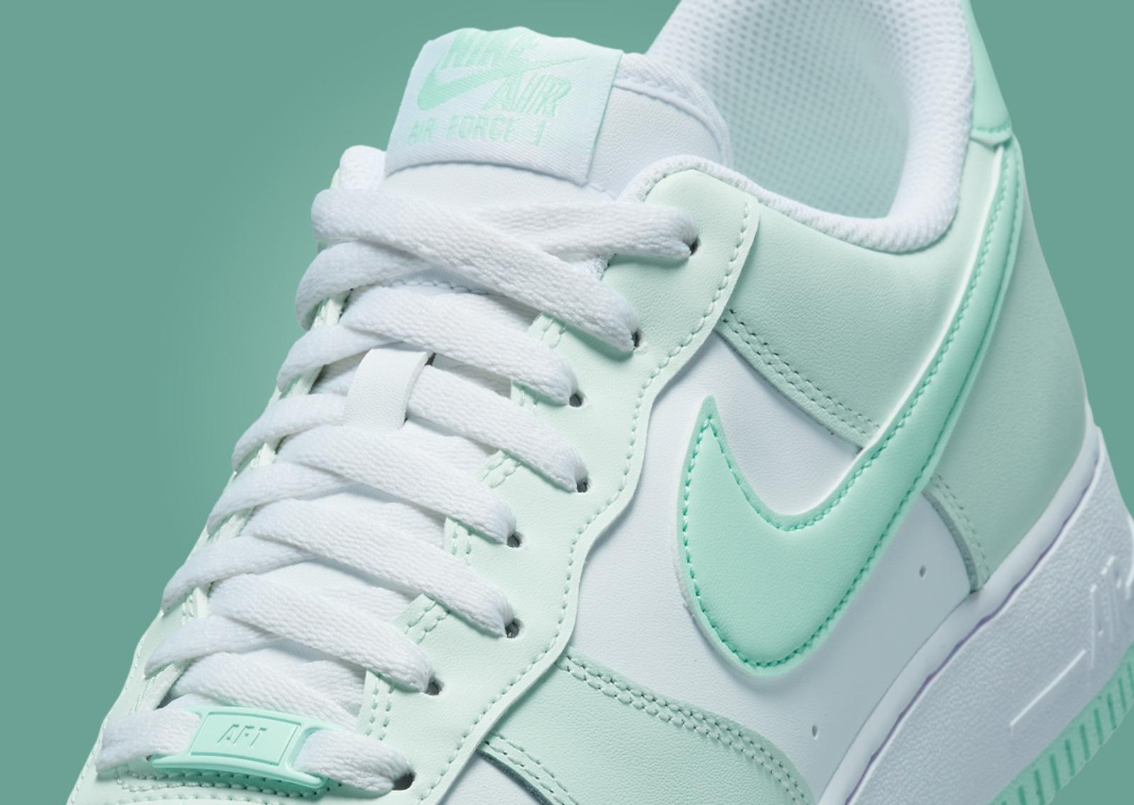 Nike Air Force 1 Low Minty Fresh Tongue