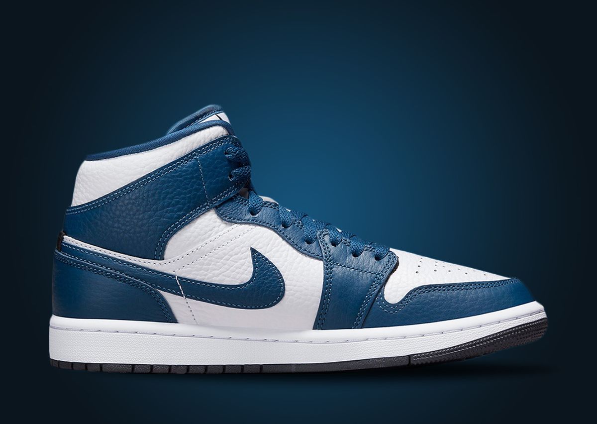 Another Split Air Jordan 1 Mid SE Appears In French Blue, Black, And White