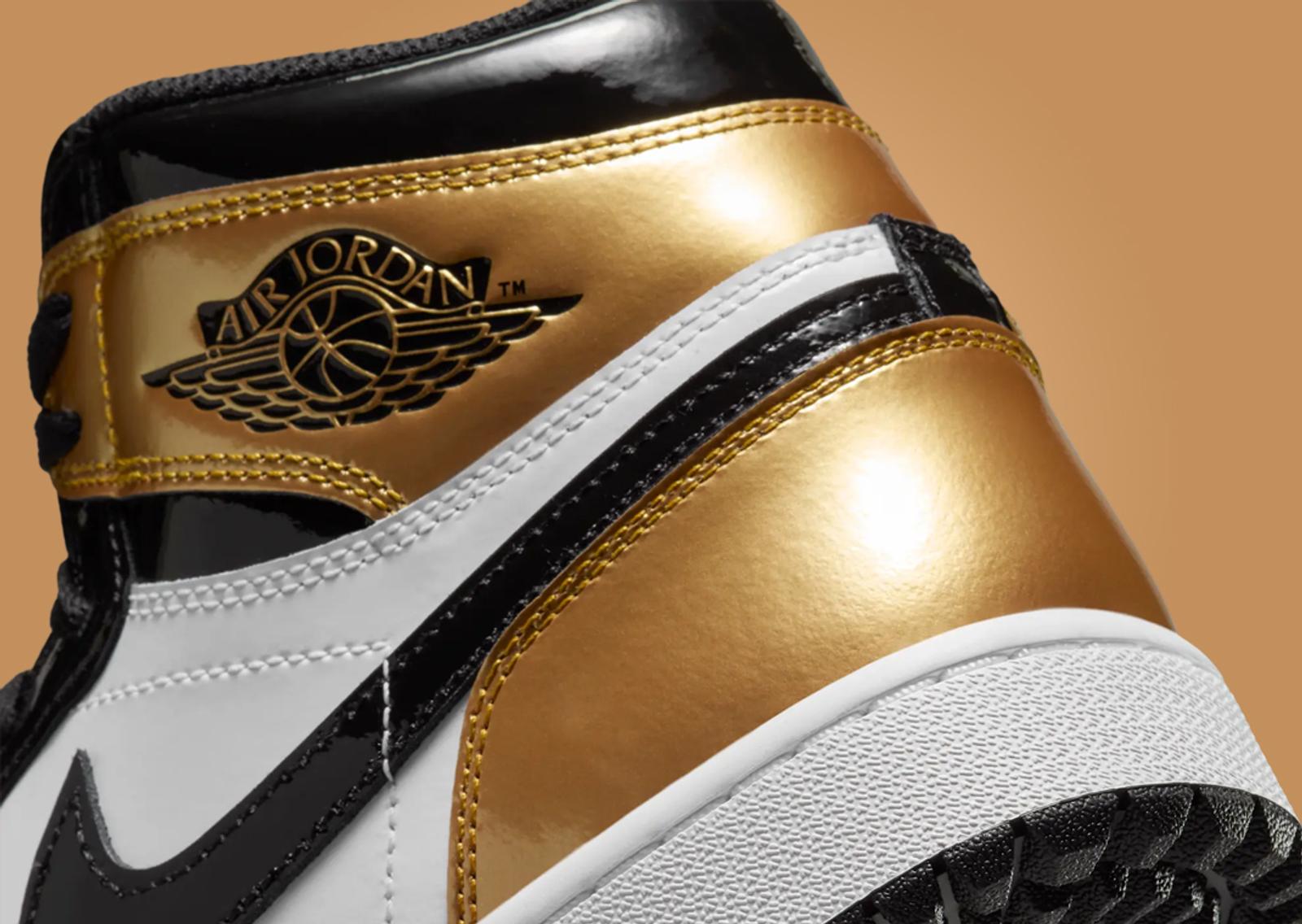 Air Jordan 1 High Golf Black Metallic Gold Heel