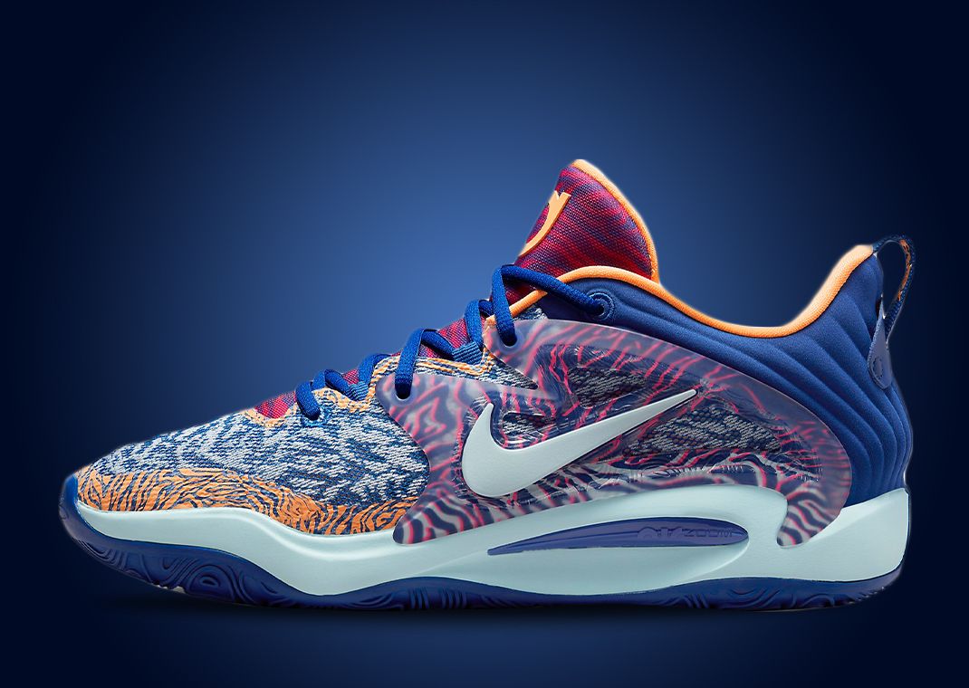 WNBA Star Napheesa Collier Gets Her Own Nike KD 15 Colorway display picture 3
