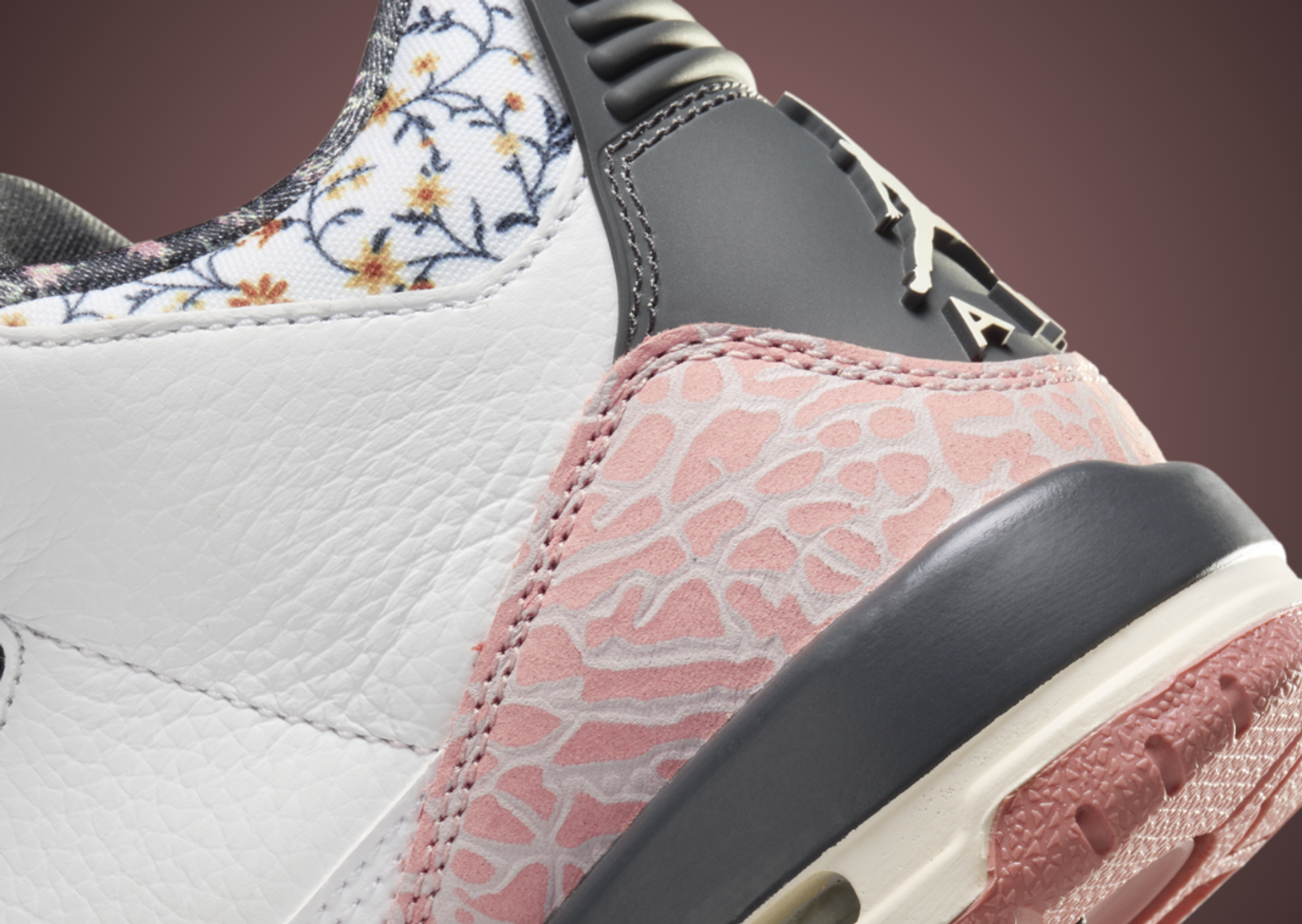 Air Jordan 3 Retro White Red Stardust (GS) Heel Detail