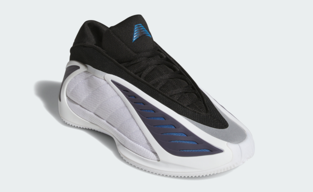 The Connection Between London and Tokyo Inspired This Triple