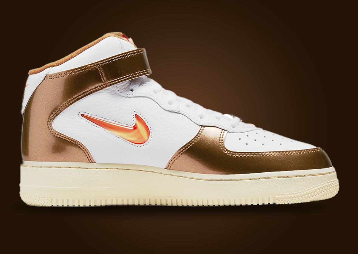 Ale Brown Covers This Nike Air Force 1 Mid Jewel