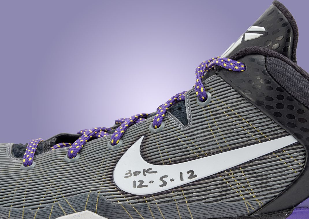 その他 kobe Sotheby's is Auctioning the Nike Kobe 7 Worn by Kobe Bryant