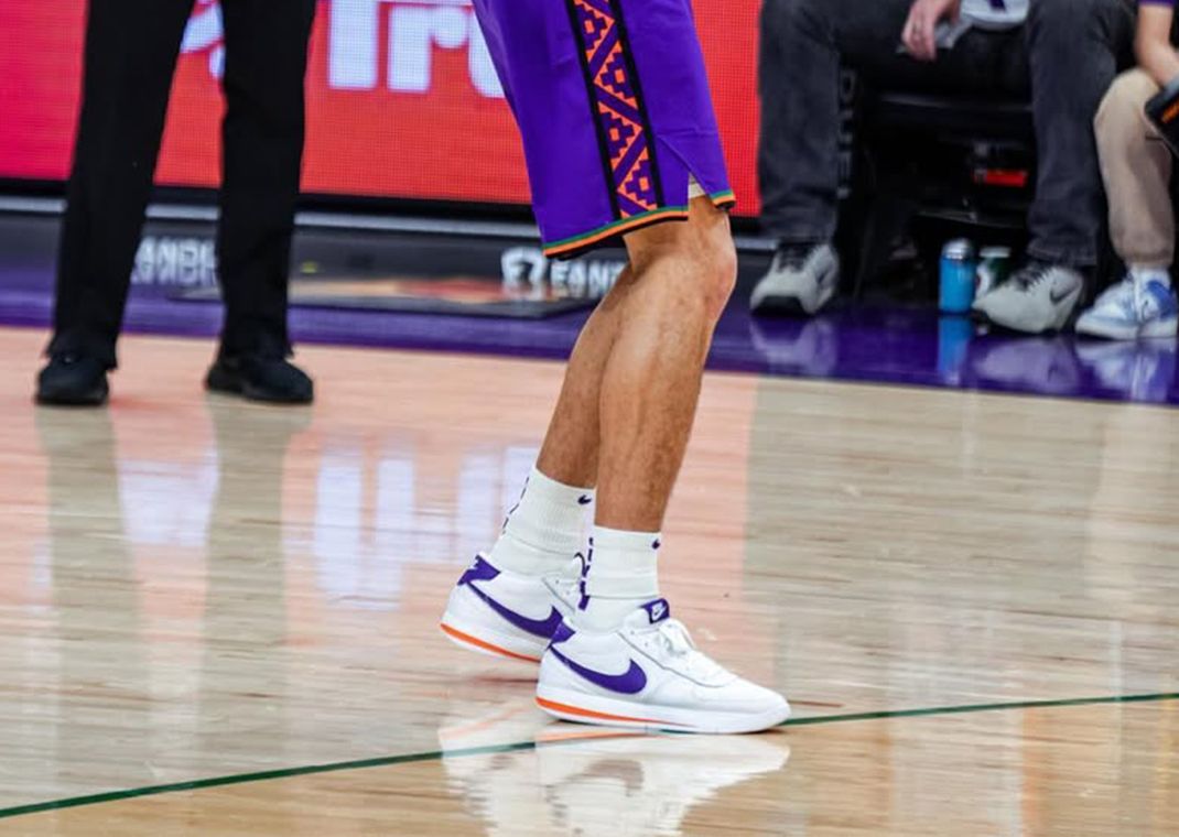 Nike Book 1 Cortez ブッカー Devin Bookers Wears a Nike Cortez-Inspired Nike Book 1 Phoenix Suns PE