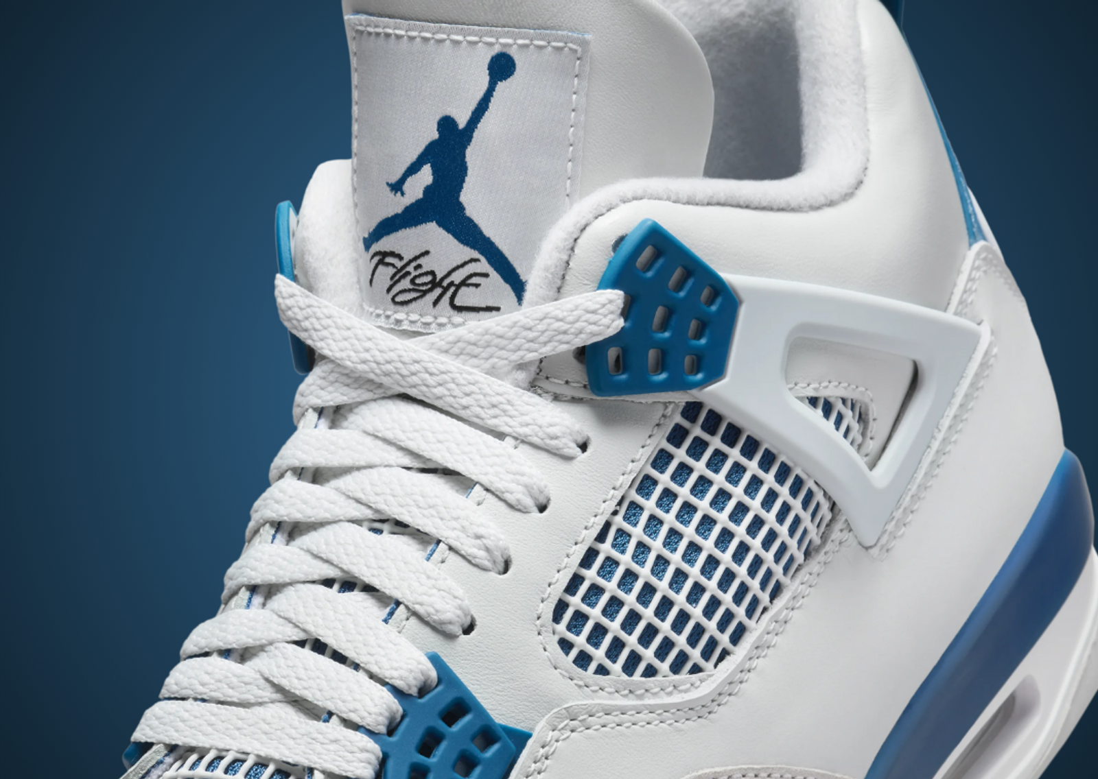 Air Jordan 4 Retro Military Blue Detail