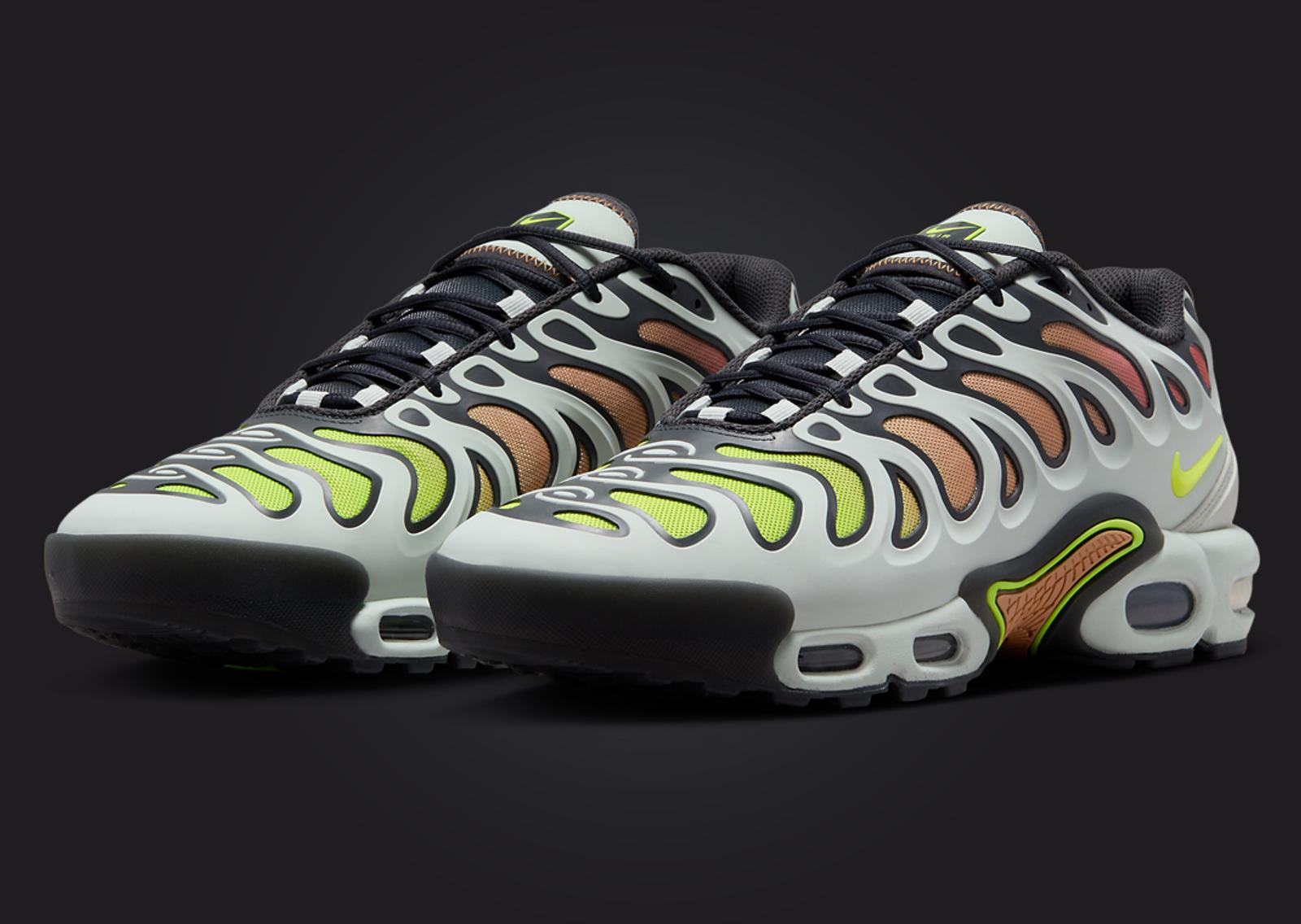 Nike Air Max Plus Volt Adobe Angle