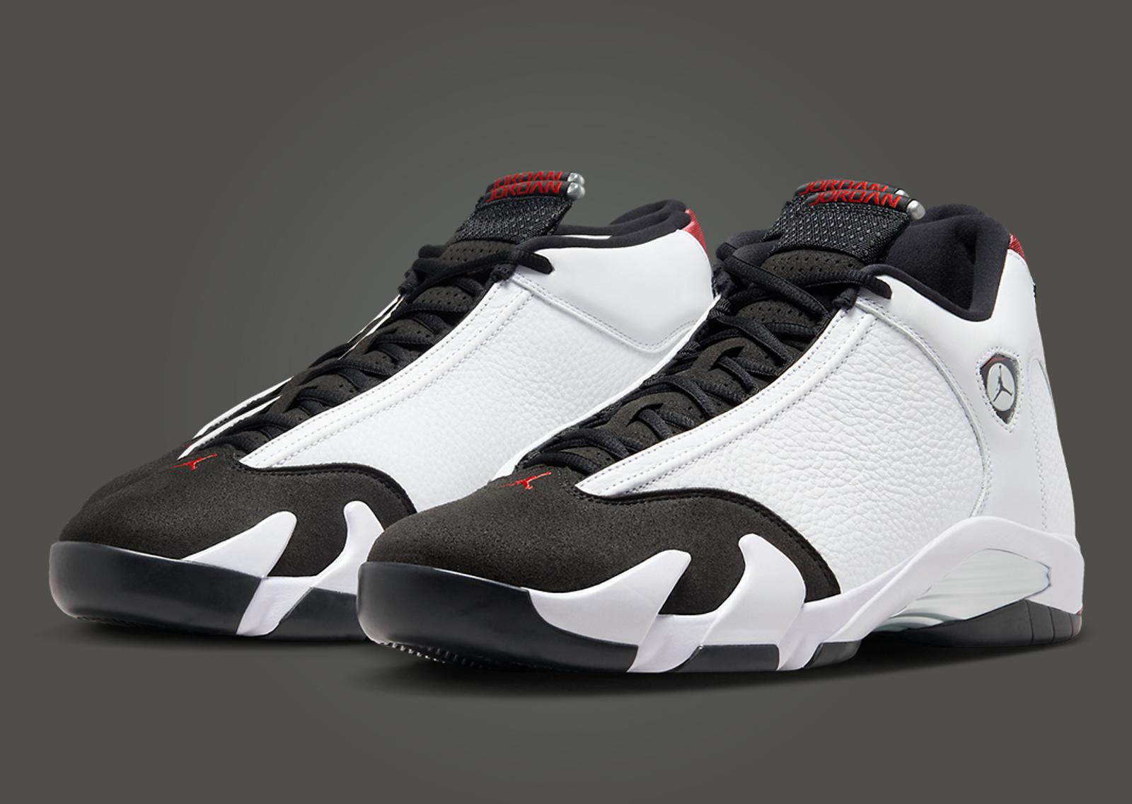 Air Jordan 14 Retro Black Toe Angle