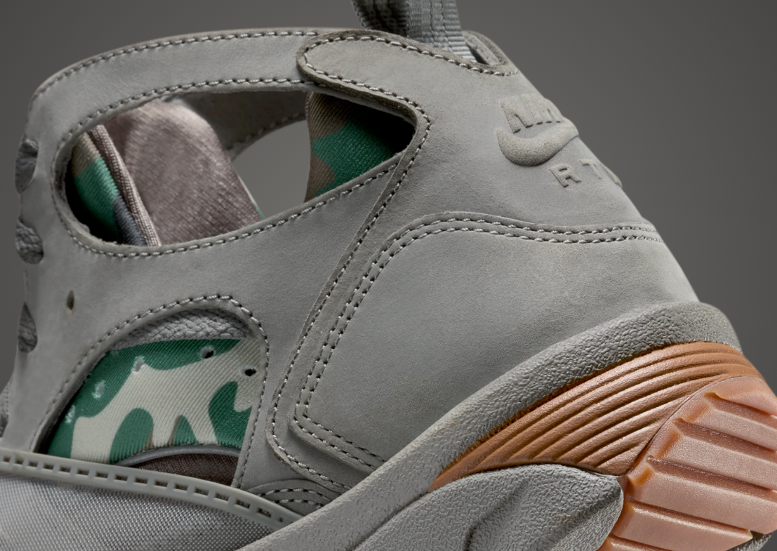 Corteiz x Nike Air Trainer Huarache Flat Pewter Heel Detail