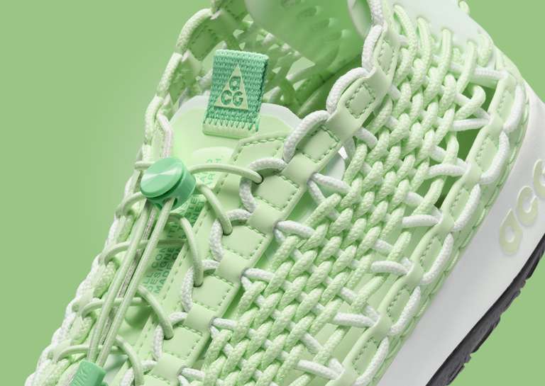 Nike ACG Watercat+ Vapor Green Tongue
