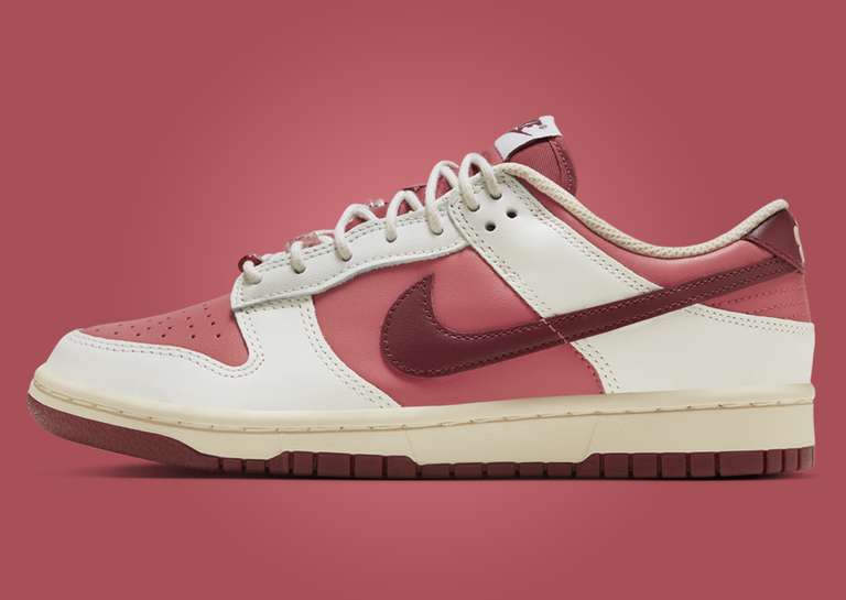 Nike Dunk Low Valentine’s Day (W) Lateral