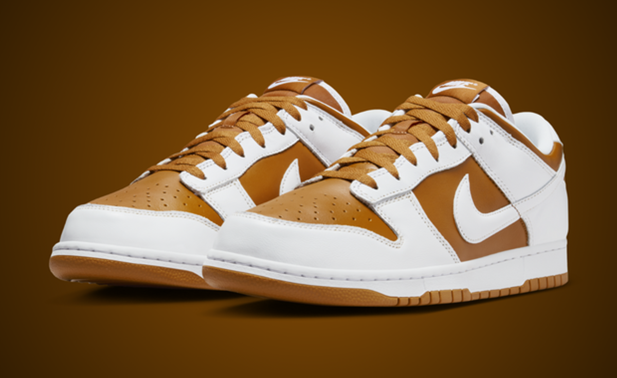 Nike Dunk Low Reverse Curry Angle