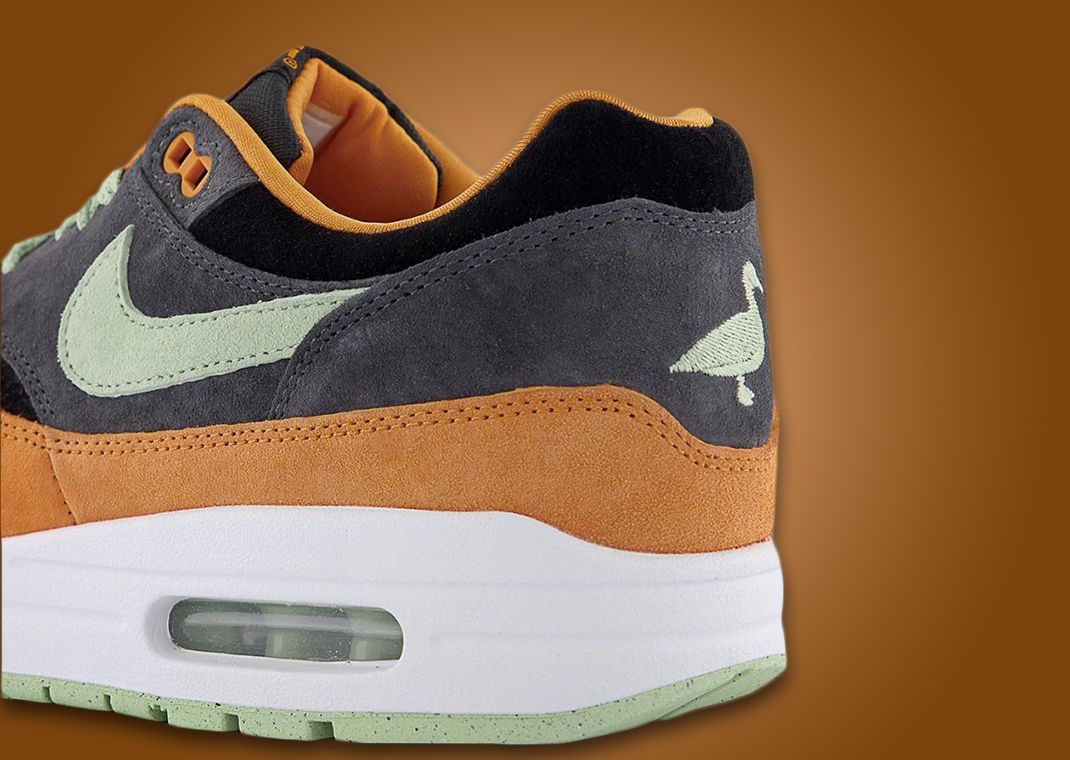 Air max 1 on sale carhartt