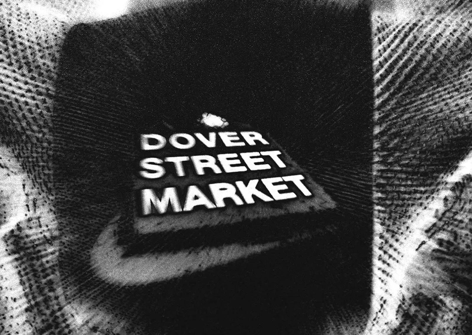 Dover Street Market x Nike Zoom Vomero 5 Black Tongue Tag