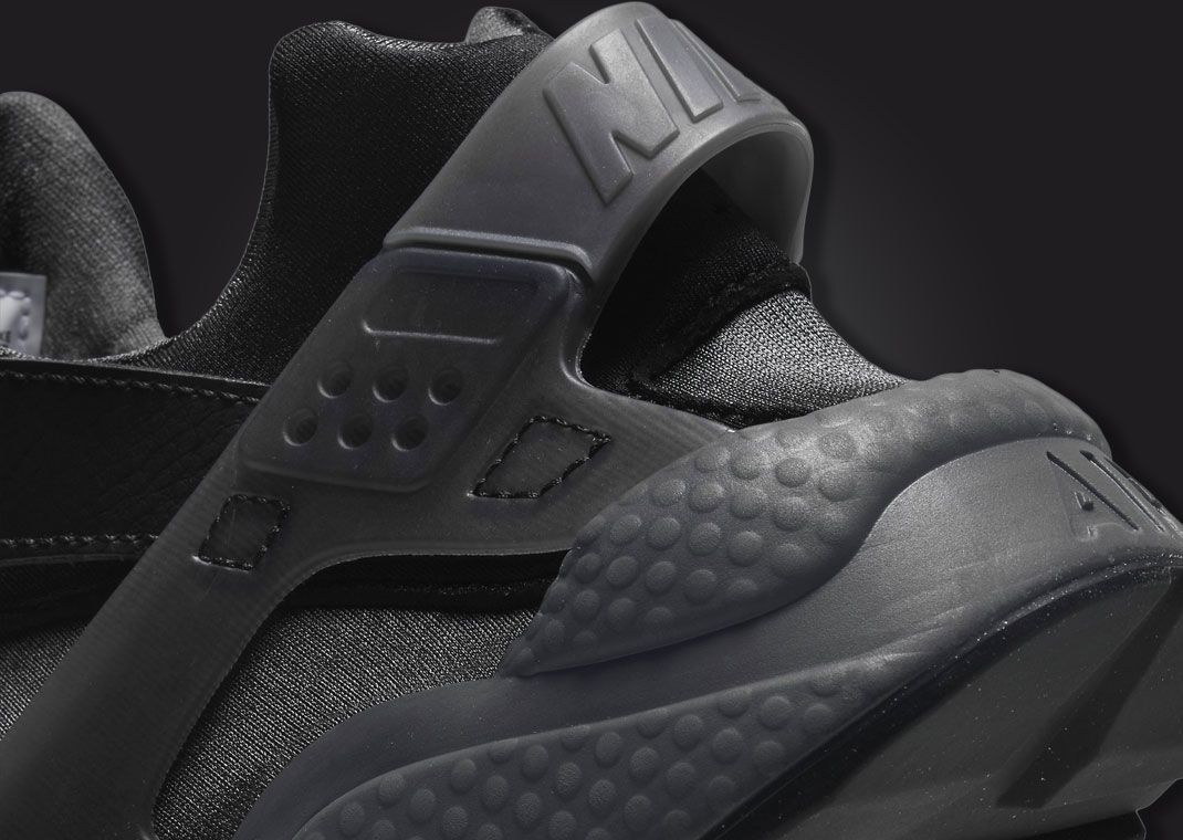 nike huarache black glitter