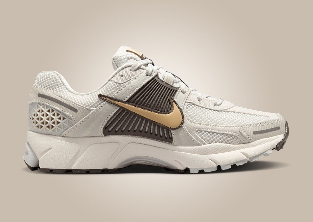 [NIKE]★Zoom Vomero 5 Light Bone and Phantom★ Nike Zoom Vomero 5 