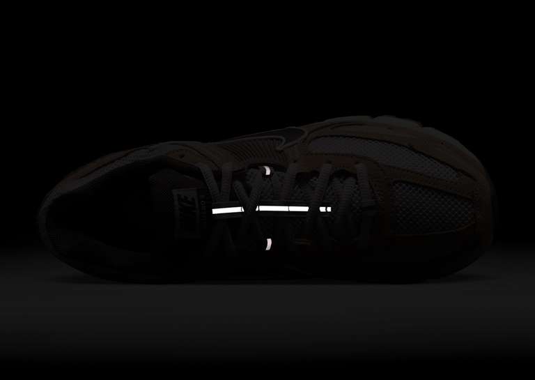Nike Zoom Vomero 5 Terra Blush Sanddrift 3M Top