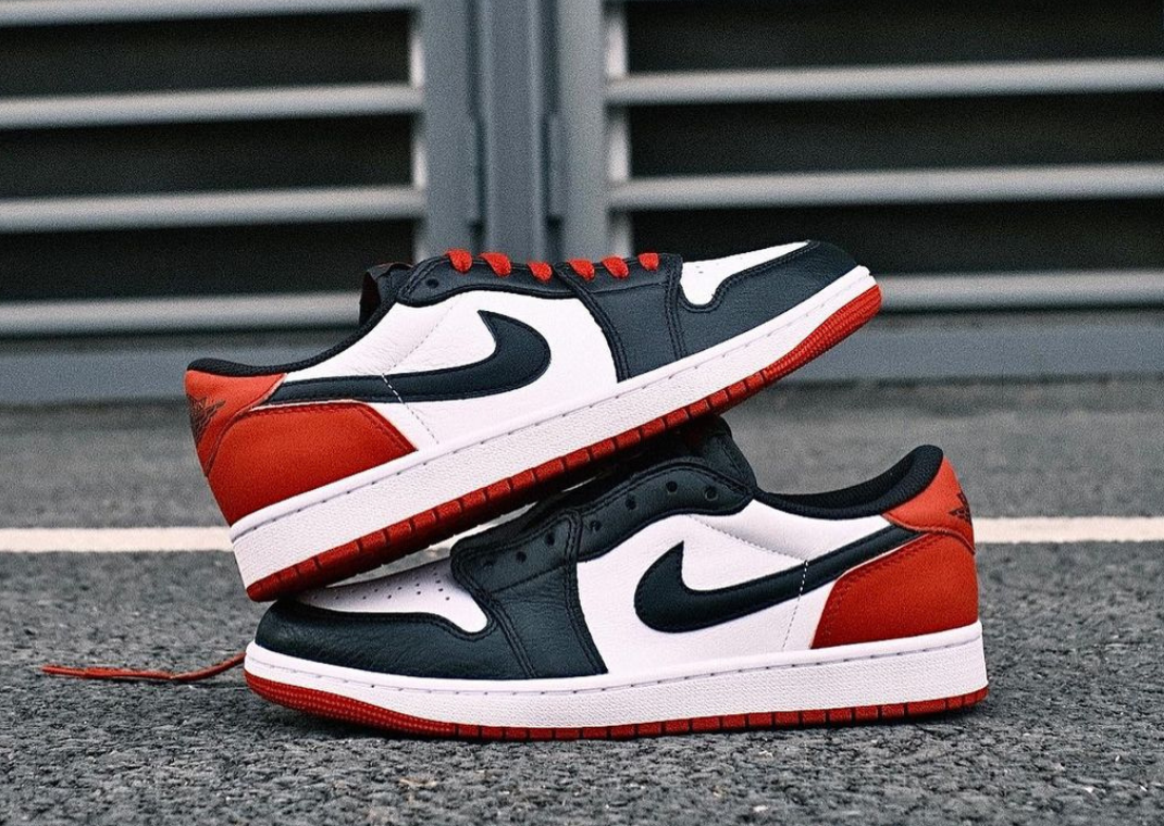 JORDAN1 RETRO LOW OG つま黒 Air Jordan 1 Low OG Black Toe Releases August 4