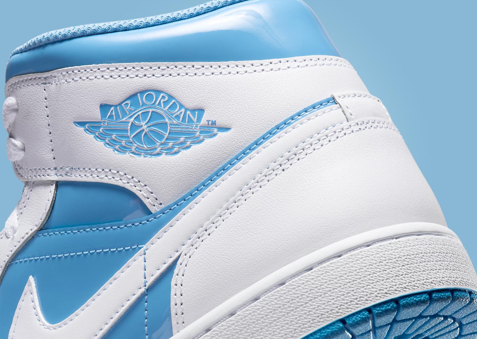 Air Jordan 1 Mid Legend Blue Detail