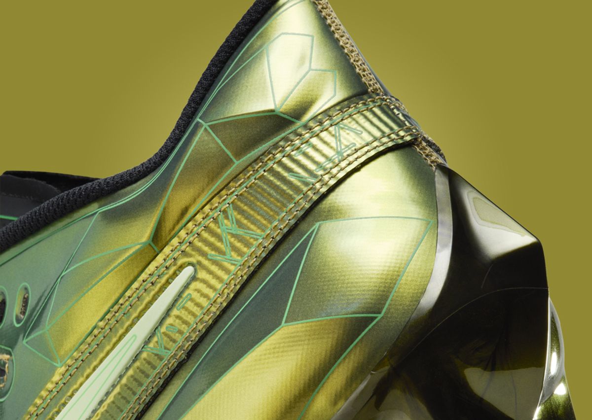 Nike Vapor Edge Elite 360 2 Super Bowl LVIII Heel Detail