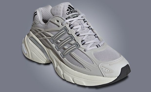 靴 adidas Originals size? Shanghai The size? Exclusive adidas Shanghai is Limited to 2,025 Pairs