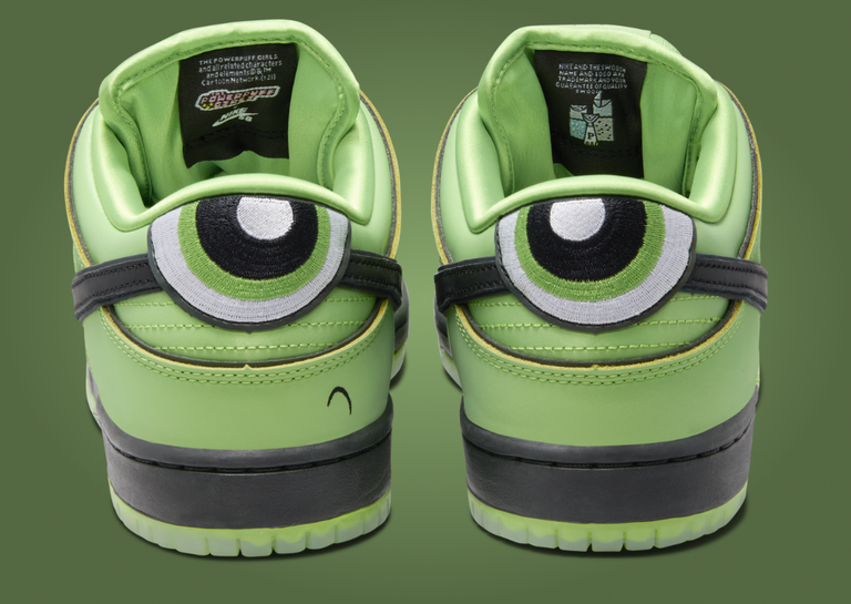 The Powerpuff Girls x Nike SB Dunk Low Pro QS Buttercup Heel Detail