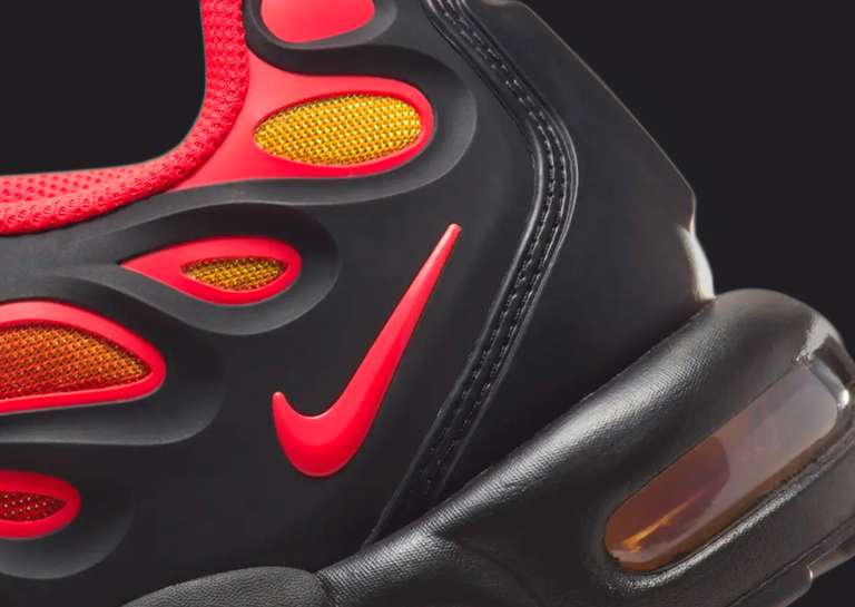Nike Air Max Plus Drift Black Bright Crimson Heel Detail