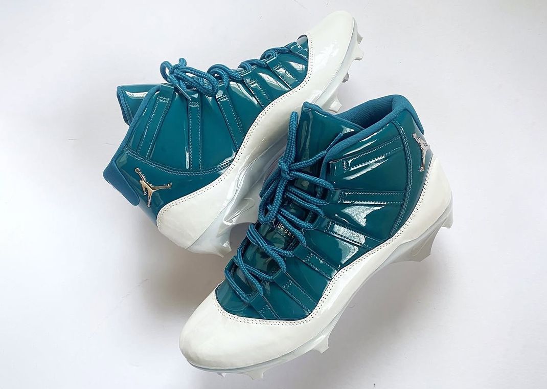 jordan 11 mid cleats