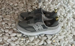 The New Balance 990v6 Mule Grey Releases in 2024