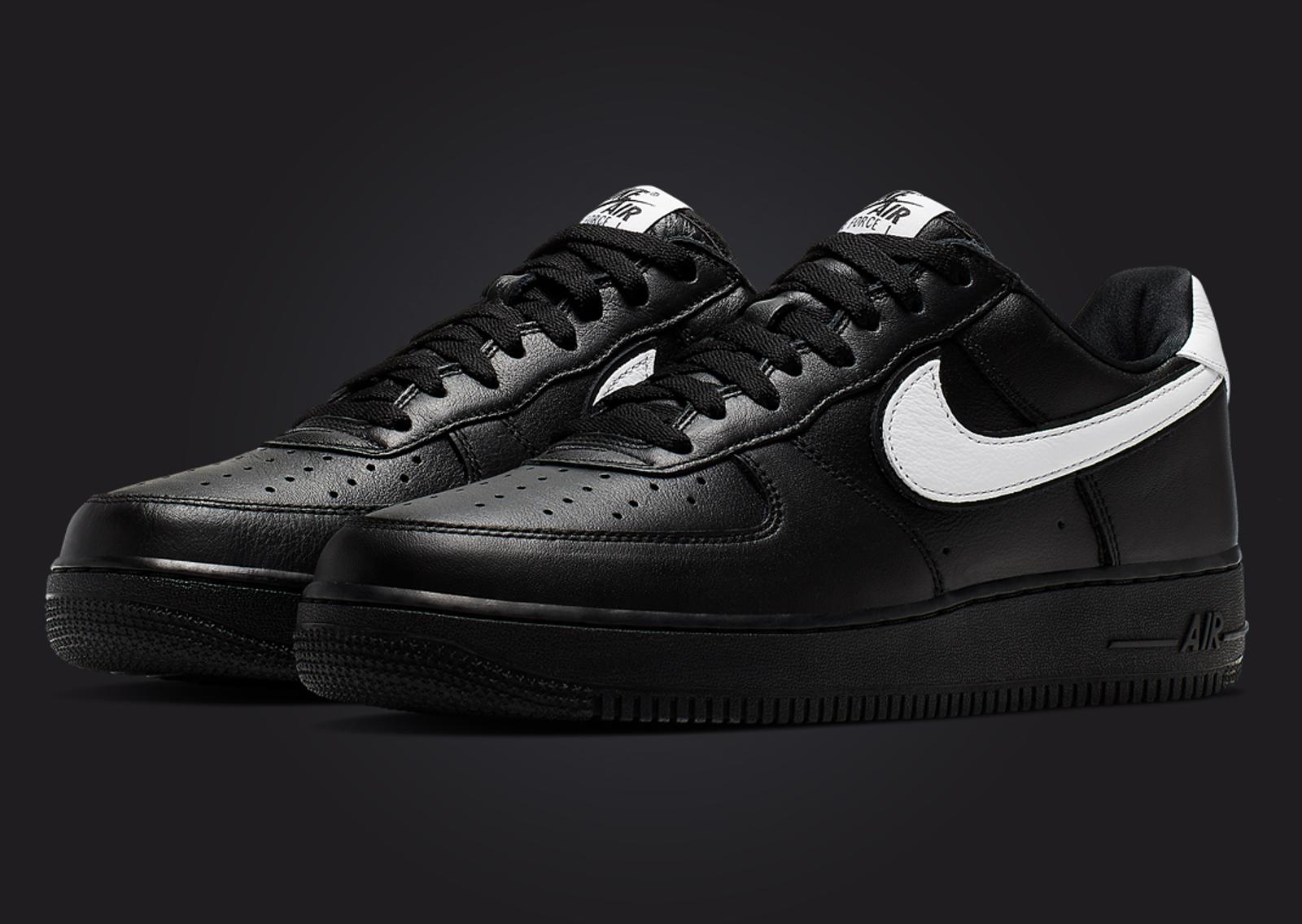 Nike Air Force 1 Low Retro Black White Angle