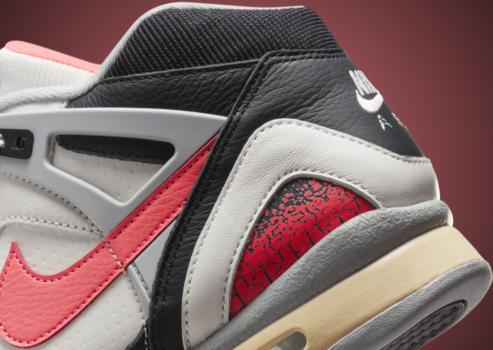 Nike Air Tech Challenge 2 Photon Dust Hot Lava Heel Detail