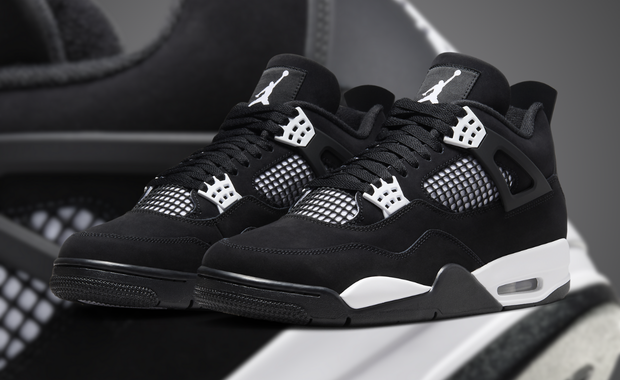 black white 4s