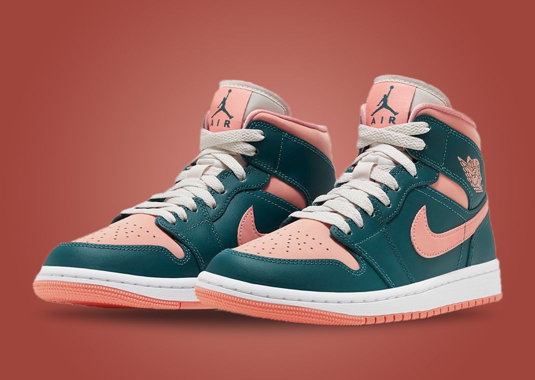 Teal jordan outlet ones