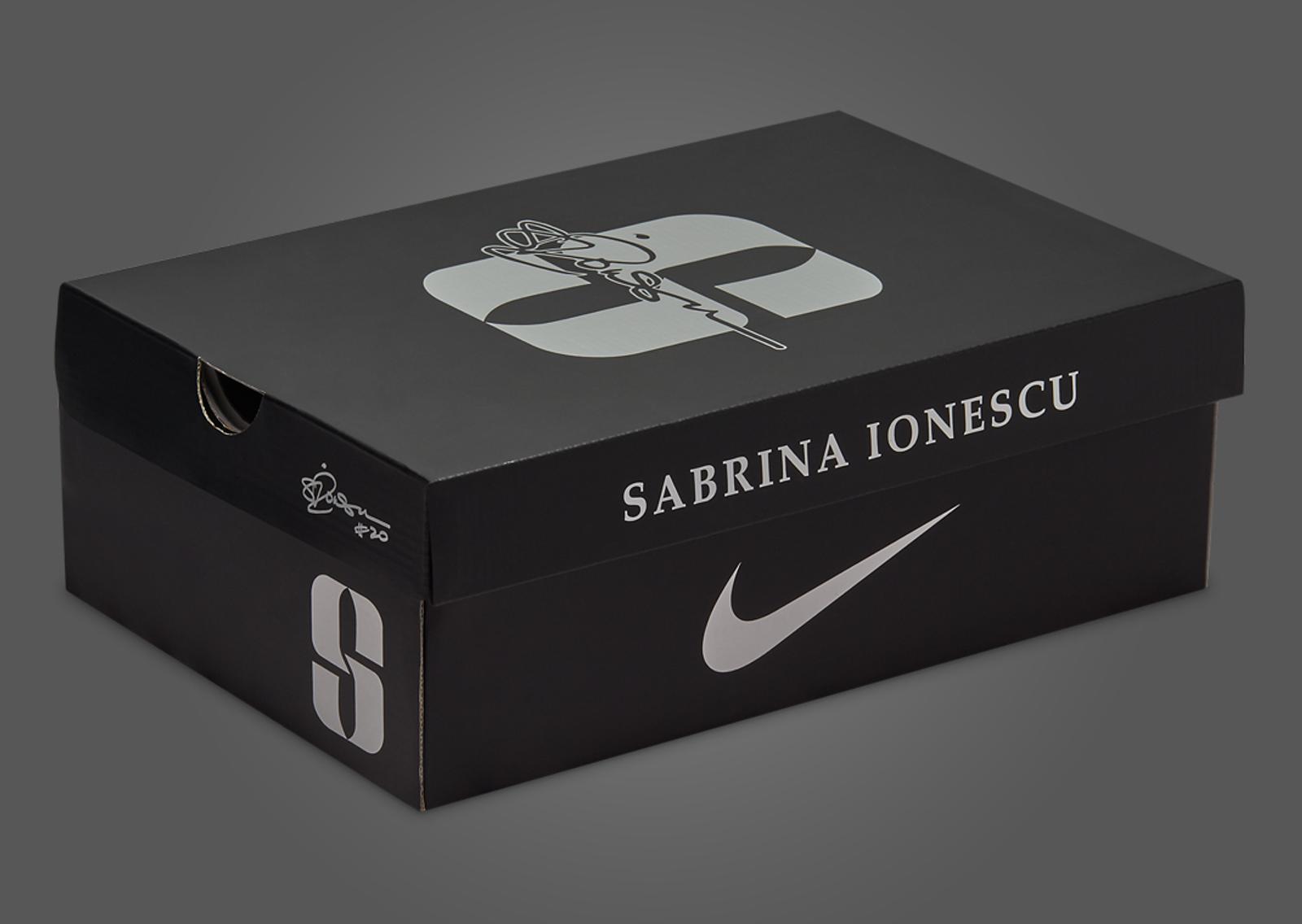 Nike Sabrina 2 Mirrored Packaging