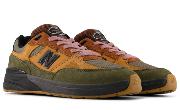 Mike Gigliotti x NB Numeric 933 Reynolds