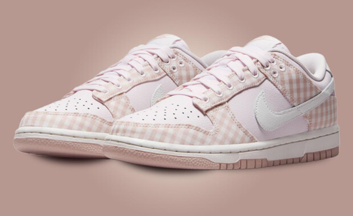 The Women's Nike Dunk Low Pink Gingham Releases Holiday 2023