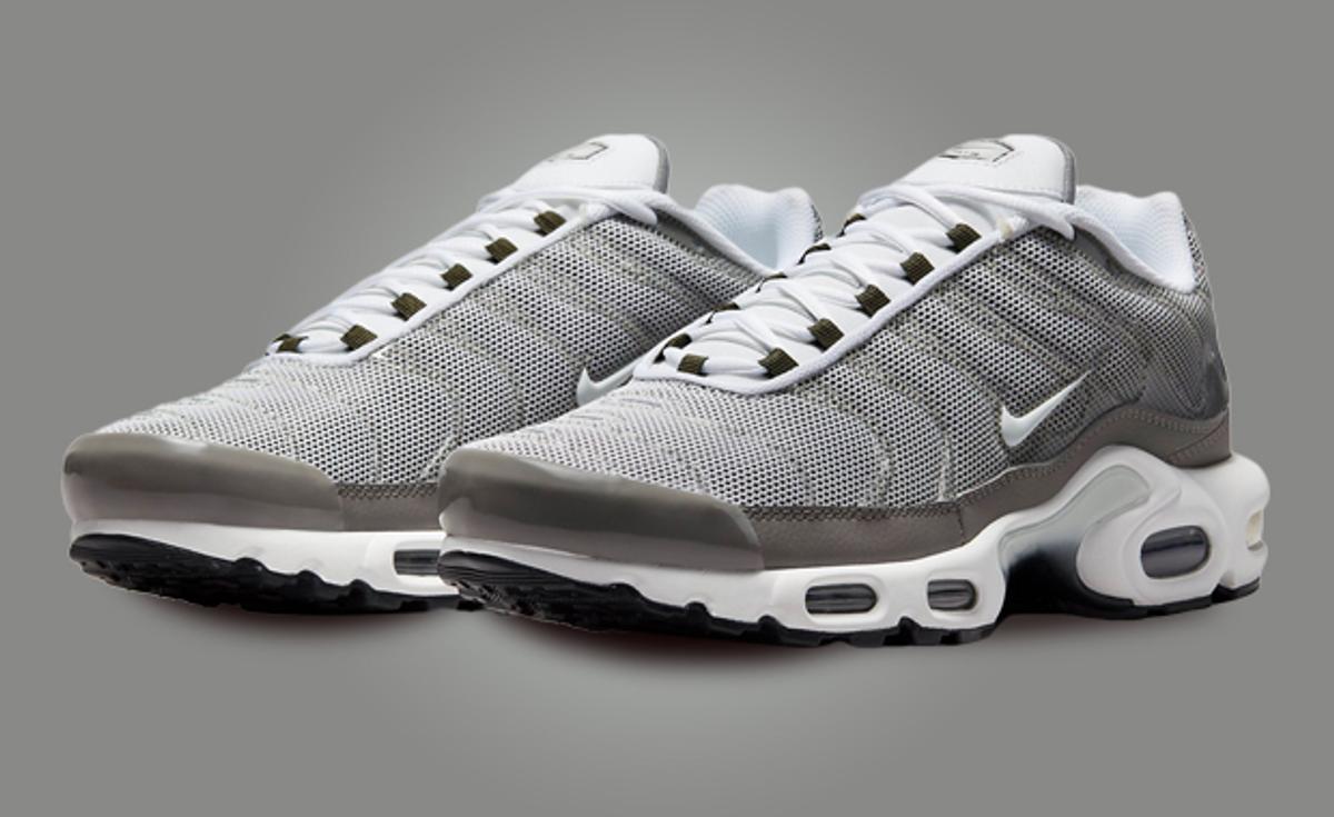 Nike Reveals The Air Max Plus Flat Pewter Photon Dust For Summer 2023