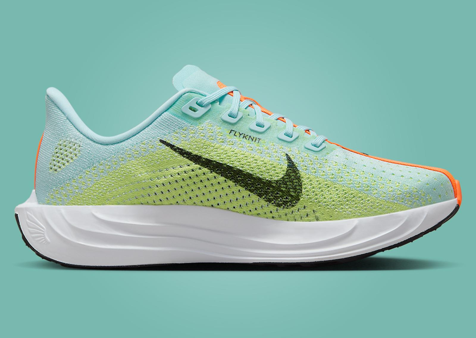 Nike Pegasus Plus Glacier Blue Life Lime Medial