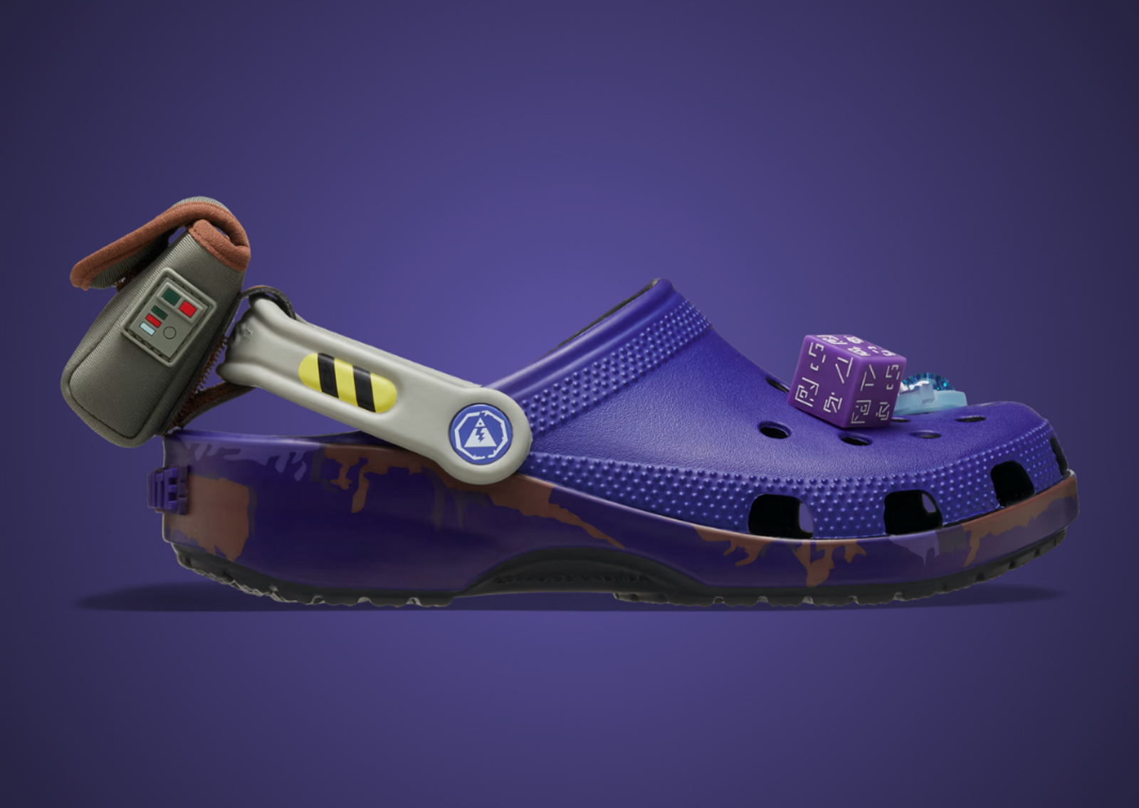 Fortnite x Crocs Classic Clog Battle Bus Lateral