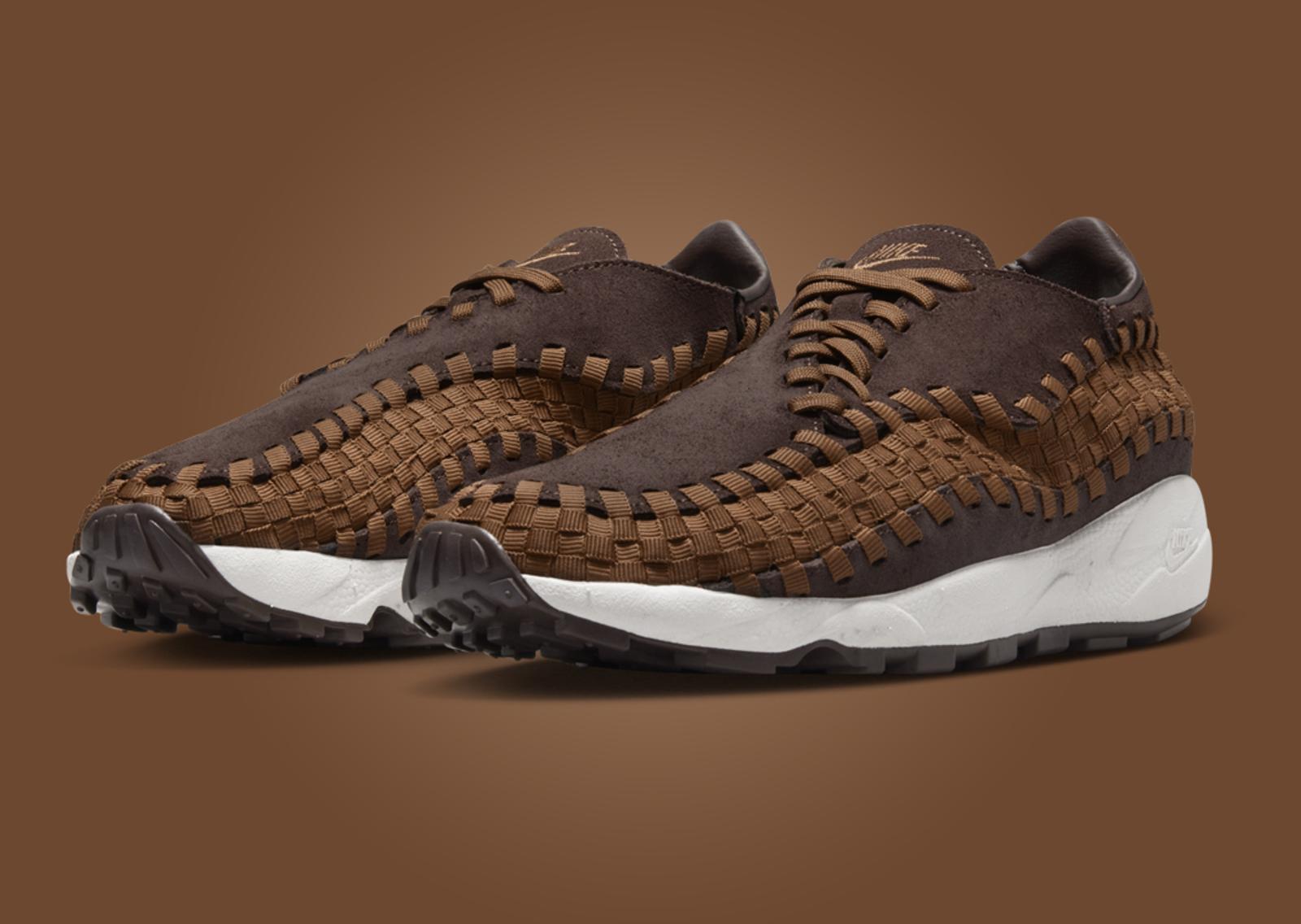 Nike Air Footscape Woven Earth Light British Tan Angle