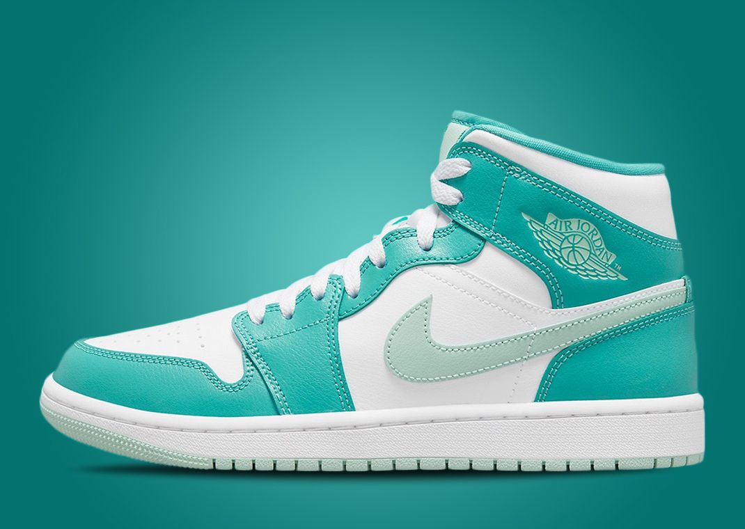 Teal on sale colored jordans