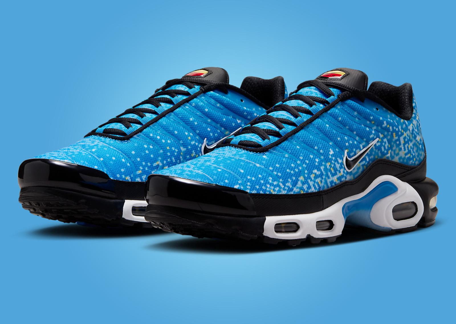 Nike Air Max Plus Napoli Angle