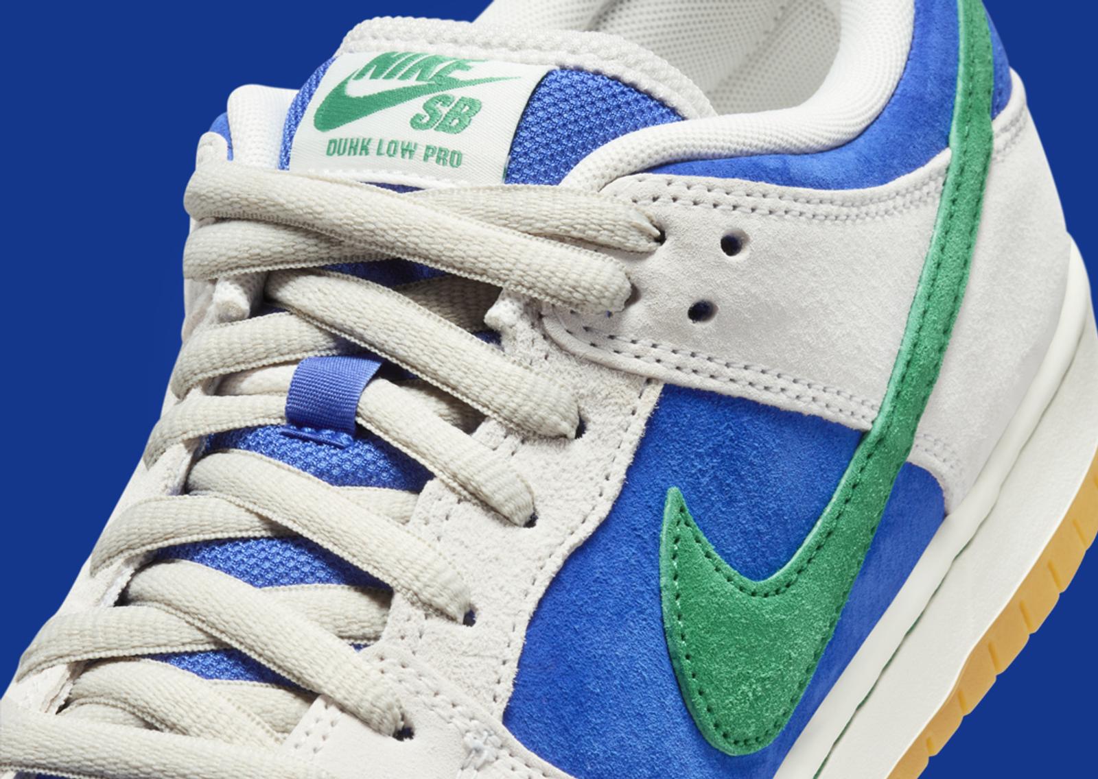 Nike SB Dunk Low Malachite Hyper Royal Midfoot Detail